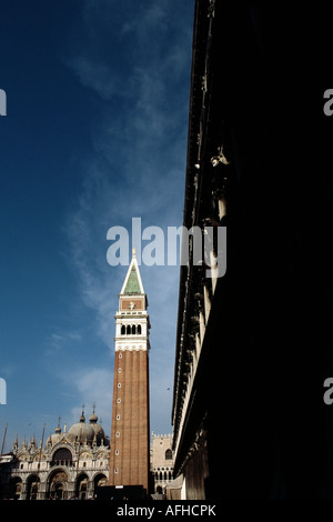 Campanile, Markusplatz, Venedig Stockfoto