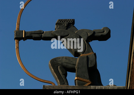 London-Statue von Archer auf East Finchley s u-Bahnhof Nord-London Stockfoto