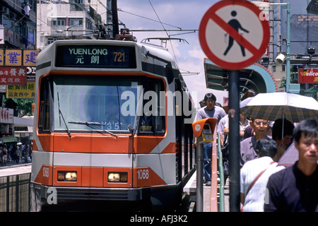 Straßenbahn-Haltestelle, Yuen Long, New Territories, Hong Kong, SAR, China Stockfoto