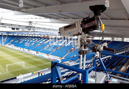 TV-Kamera konzentriert sich auf Fußballplatz Stockfoto