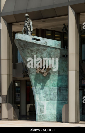 International Maritime Organisation IMO-Hauptquartier, die spezialisierte Agentur der Vereinten Nationen mit Versand Skulptur Lambeth London England Großbritannien Stockfoto