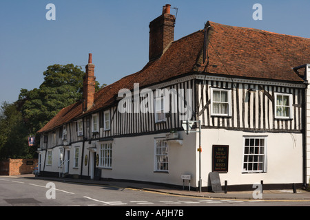 Das Marlborough Head Pub in der High Street von dem historischen Dorf von Dedham in Essex England Stockfoto
