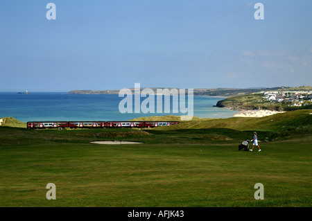 Zug-Golfplatz neben Porth Niere Sand St Ives Bay Cornwall Stockfoto