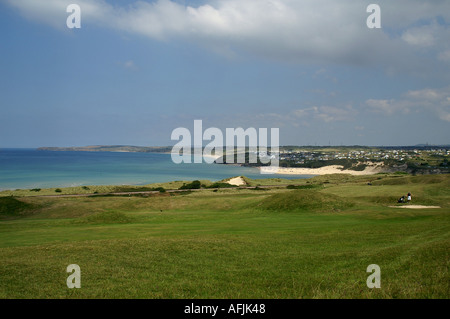 Zug-Golfplatz neben Porth Niere Sand St Ives Bay Cornwall Stockfoto