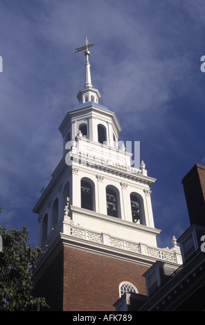 Eines der vielen Glockentürmen an der Harvard University in Cambridge, Massachusetts Stockfoto