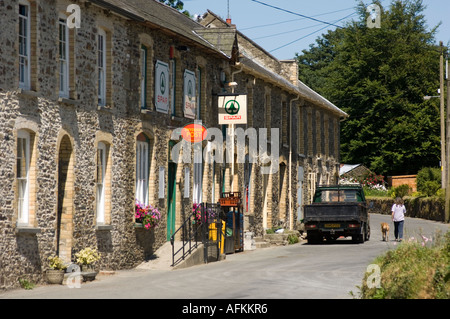 Das Postamt und Spar Convenience-Store Shop, Pontsian Pont Sian Dorf im ländlichen Ceredigion Wales Cymru UK Stockfoto