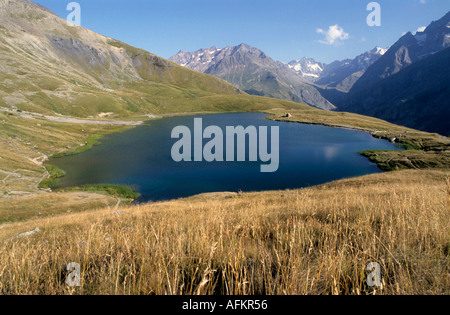 Berge rund um den Lac du Pontet, in der Nähe von Villar-d'Arene, Hautes-Alpes, Frankreich. Stockfoto