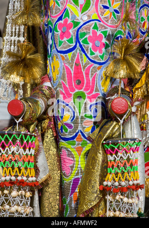 Stamm und Schnittholz aus Stoßzähne des hochdekorierten Elephant Festival Jaipur Indien Stockfoto