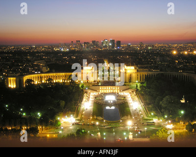 Abends Blick auf Paris vom Eiffelturm Frankreich Stockfoto