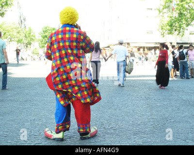 Einsamer Clown in der Nähe von Centre Pompidou 4. Arr Paris Frankreich Stockfoto