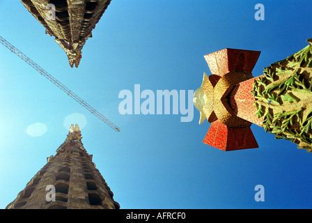 Gaudi s berühmter Kathedrale La Sagrada Familia in Barcelona Spanien befindet sich noch im Aufbau Stockfoto