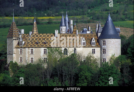 Chateau La Rochepot Burg in der Nähe von Beaune Burgund Frankreich Europa Stockfoto