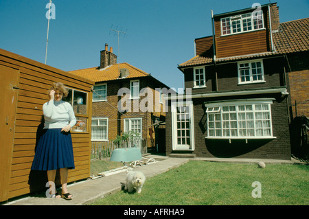 Recht zum Kauf in Großbritannien. Unter Margaret Thatcher Politik der 1980er Jahre, Housing Act 1980. Ehemaliges gemeindeeigentum erweitert und verbessert 1980er Jahre 1989. Merton South London Stockfoto