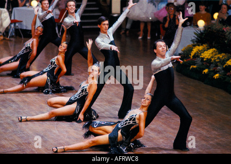 Come Dancing 1980er-Fernsehserien, gefilmt bei Winter Gardens Blackpool Competition Tanzwettbewerb. 1990er Jahre HOMER SYKES Stockfoto