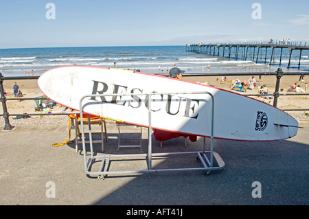 Surfersstation am Strand von Saltburn Stockfoto