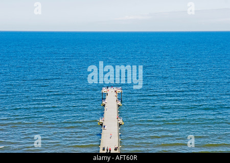 Saltburn pier gegen blaue Meer von oben Stockfoto