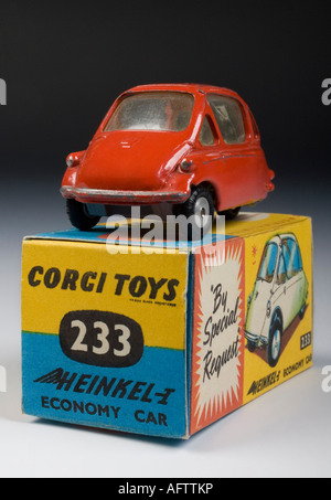 Hienkel Trojaner Kabinenrollers Kleinwagen. Corgi Diecast Modell Nr. 233 Stockfoto