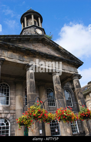 Eingang zum Lancaster Stadtmuseum im Marktplatz. Auch das King es Royal Regiment Museum Stockfoto