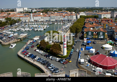 Blick auf den Hafen La Rochelle, Charente-Maritime, Poitou-Charentes, Frankreich Stockfoto