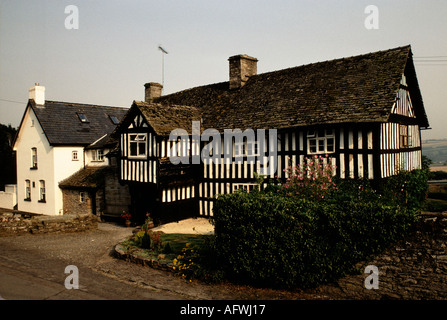 Rhydspence Inn, Village Pub schwarz-weiß traditionelles Fachwerkgebäude Whitney auf Wye Hereford und Worcester England 1991 1990er Jahre HOMER SYKES Stockfoto