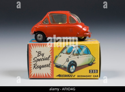 Hienkel Trojaner Kabinenrollers Kleinwagen. Corgi Diecast Modell Nr. 233 Stockfoto