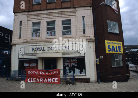 Front Royal Doulton Fabrikladen In Nile Street Stockfoto