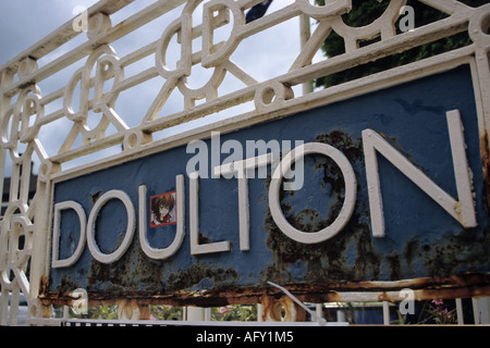 Verfallenden Werkstore bei Royal Doulton Nile Street arbeitet In Burslem Stoke-on-Trent Stockfoto