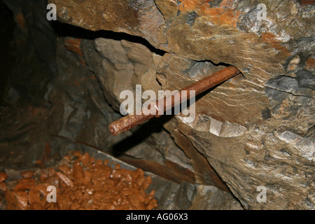 Alten Bohren mir ragen aus Fels in Goldmine, Dahlonega, Georgia, USA. Stockfoto