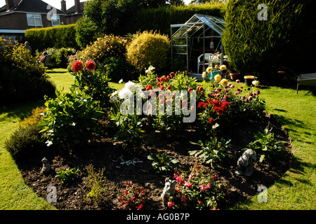 Garten Blumen in voller Blüte Stockfoto