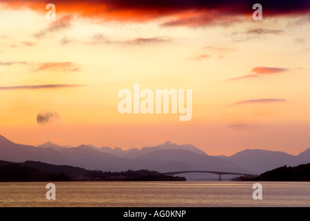 Loch Alsh und Skye Bridge Schottland Stockfoto