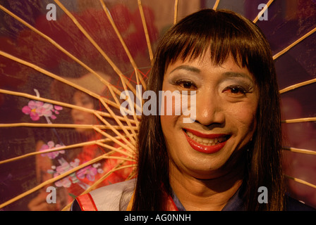 Eine asiatische Transgender während einem Wanderarbeiter Transgender Schönheitswettbewerb in Tel Aviv Israel Stockfoto