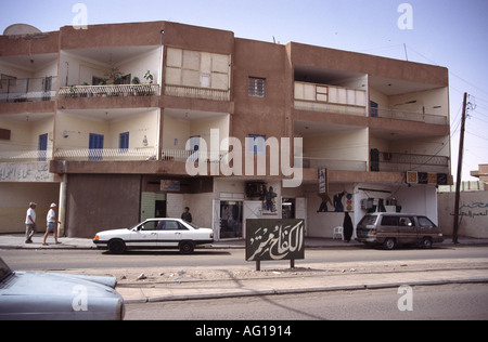 Libyen-Stadt von Sabah Alltag Straße beherbergt Geschäfte Stockfoto