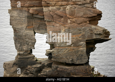 Nahaufnahme von der Burg von Yesnaby Seastack Garthna Geo Bucht Orkney Scotland UK Stockfoto