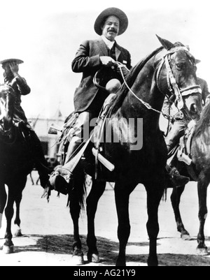 Villa, Francisco 'Pancho', 5.6.1878 - 20.7.1923, mexikanischer Revolutionär, auf Pferd, ca. 1912, General, Revolution, Bürgerkrieg, Outlaw, 20. Jahrhundert, Stockfoto