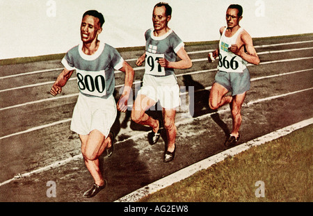 Nurmi, Paavo 13.6.1897 - 2.10. 1973, Finnischer Athlet (Leichtathletik), volle Länge, mit Ville Ritola (vorne) und Edvin Wide (hinten), Olympische Spiele, Paris, Frankreich, 1924, Stockfoto