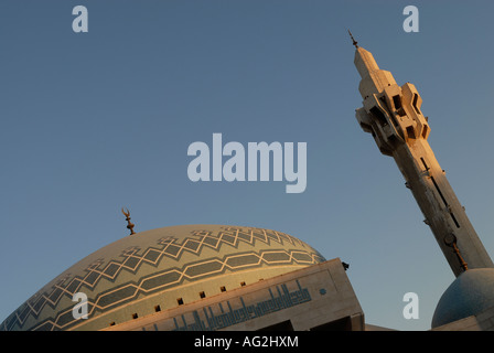 Minarett und Kuppel der König-Abdullah-I-Moschee Amman Jordanien Stockfoto