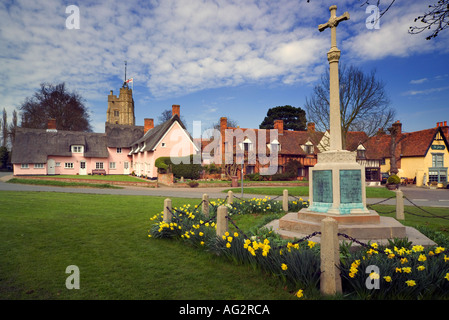 Cavendish Suffolk gesehen im Frühjahr Ornat, April 2005 Stockfoto