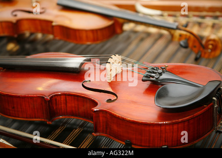 Geige auf Zimbal Slowakei Volksmusik Musical instruments Kultur Stockfoto