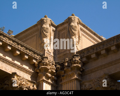 Allegorische Skulptur. Palast der schönen Künste. Marina-Viertel. In San Francisco. Kalifornien. USA Stockfoto