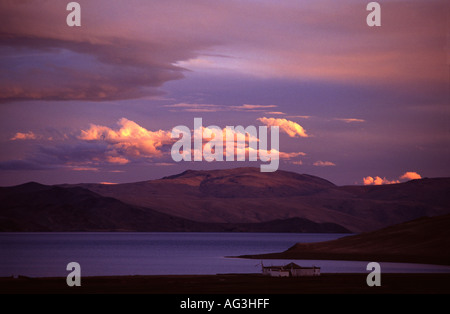 Tso Moriri See und Karzok Gompa 4453 m Ladakh Nordindien Stockfoto