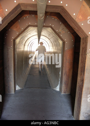 Fuß durch Tunnel Stockfoto