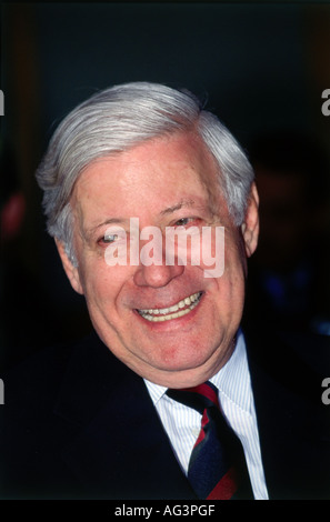 Schmidt, Helmut, 23.12.1918 - 10.11.2015, deutscher Politiker, (SPD), Bundeskanzler 16.5.1974 - 1.10 1982, Porträt, 1990er Jahre, Stockfoto