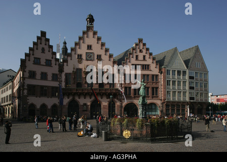 Geographie/Reisen, Deutschland, Hessen, Frankfurt, Gebäude, 'Römer', Rathaus, Außenansicht, "Römerberg", Justitia Brunnen, Additional-Rights - Clearance-Info - Not-Available Stockfoto