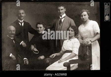 Personen, Familie, Eltern mit Kindern, Gruppenbild, Kabinettsbild, Foto von Franz Ress, Freising, 1915, Stockfoto