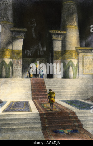 Alexander der Große am Tempel von Apis in Memphis nach seiner Eroberung Ägyptens. Handcolorierte halftone einer Abbildung Stockfoto