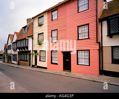 Reihe von alten Tudor-Stil befindet sich in der Altstadt, Hastings, East Sussex, England, UK. Stockfoto