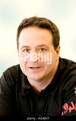 Britische standup-Comedian, die Mark Thomas The Guardian Hay Festival 2006 Hay on Wye Powys Wales UK abgebildet Stockfoto