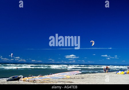 Kitesurfen am Strand auf Miscou Insel Stockfoto