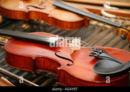 Geige auf Zimbal Slowakei Volksmusik Musical instruments Kultur Stockfoto
