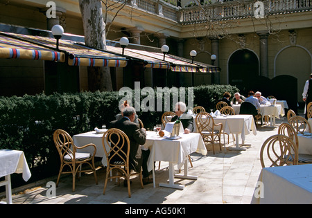 Restaurant Gundel, Ungarns berühmtesten Restaurant, Stadtpark, Városliget, Budapest, Ungarn Stockfoto